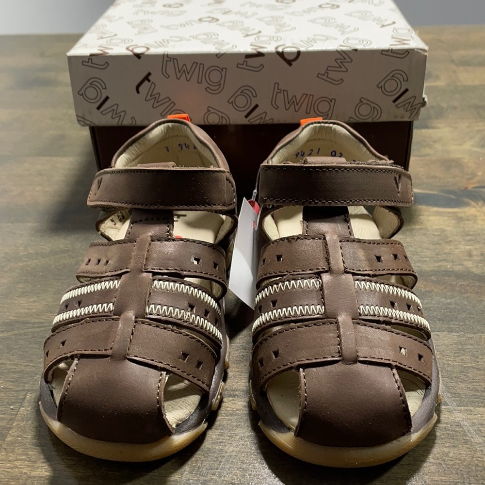 NWT Twig Boys Eddie Brown Leather Size EUR 22 Shoes